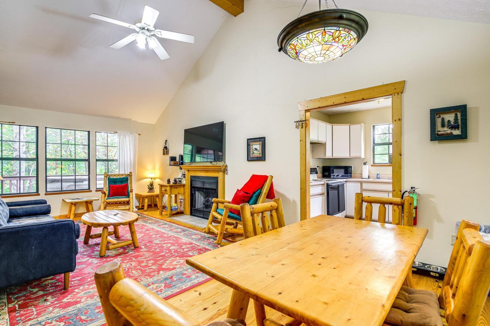 Pet-Friendly Sevierville Rental With Private Hot Tub المظهر الخارجي الصورة
